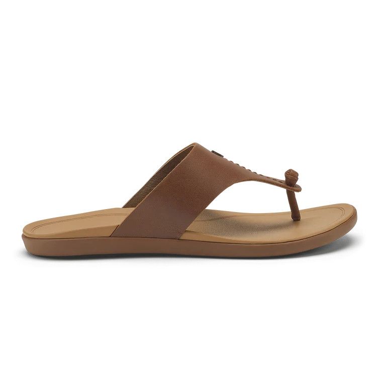 OluKai Ho'opio Mele Sandal in Toffee/Warm Sand