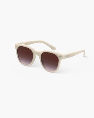 Izipizi Sunnies in VIntage Cream Shape #N