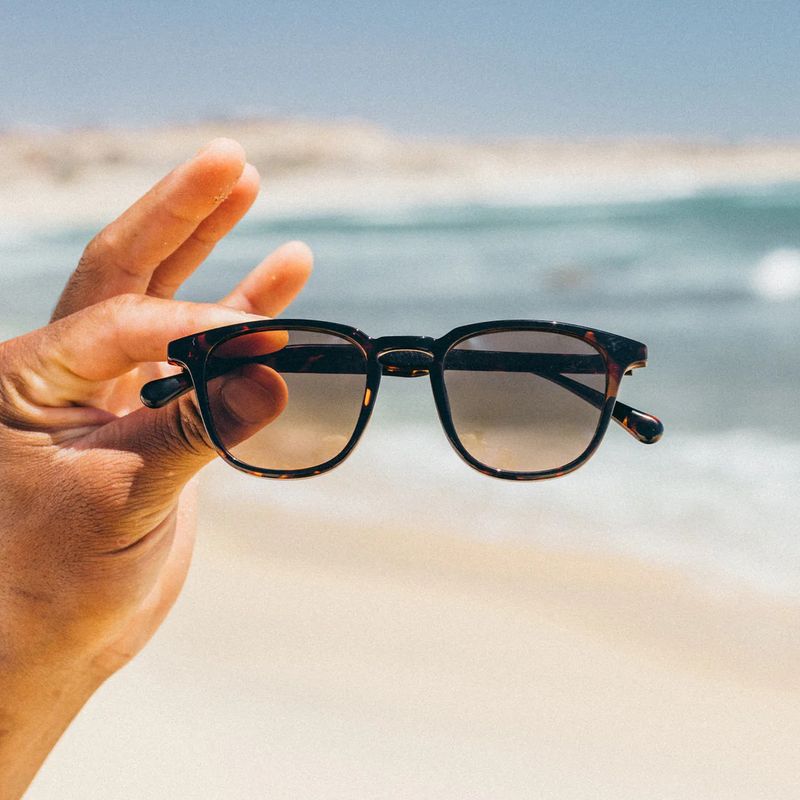 Sunski Tango in Tortoise Amber