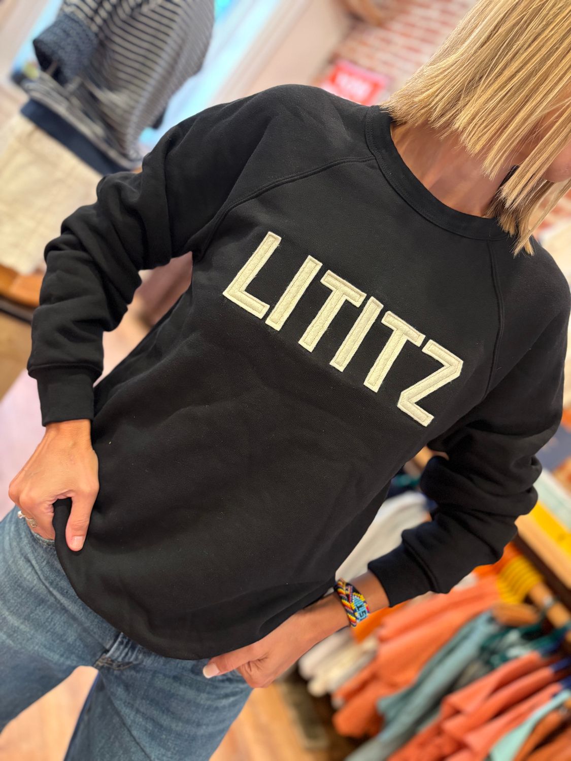 Retro-Style Lititz Sweatshirt in Vintage Black, Unisex