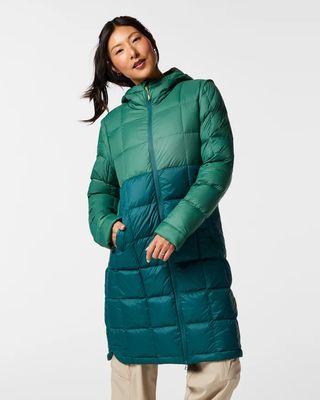 Cotopaxi Repleto Down Convertible Parka in Juniper and Deep Ocean