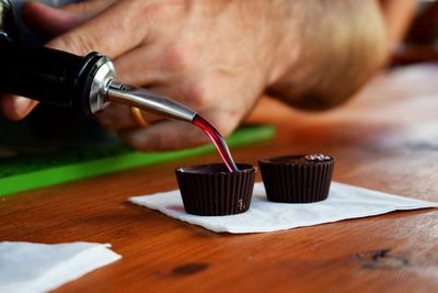 Likeur met chocolade cupjes