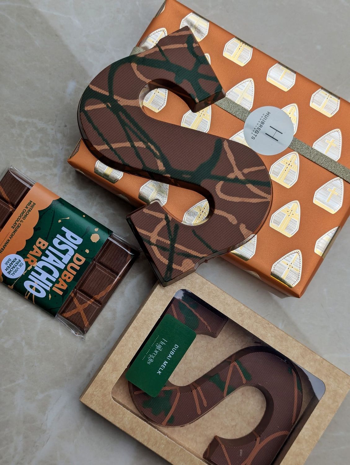 Chocoladeletter dubai groot / klein