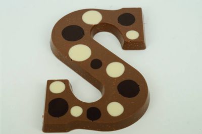 Chocoladeletter rijstcrisp