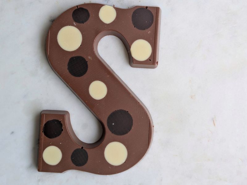Chocoladeletter rijstcrisp Chocoladeletter rijstcrisp