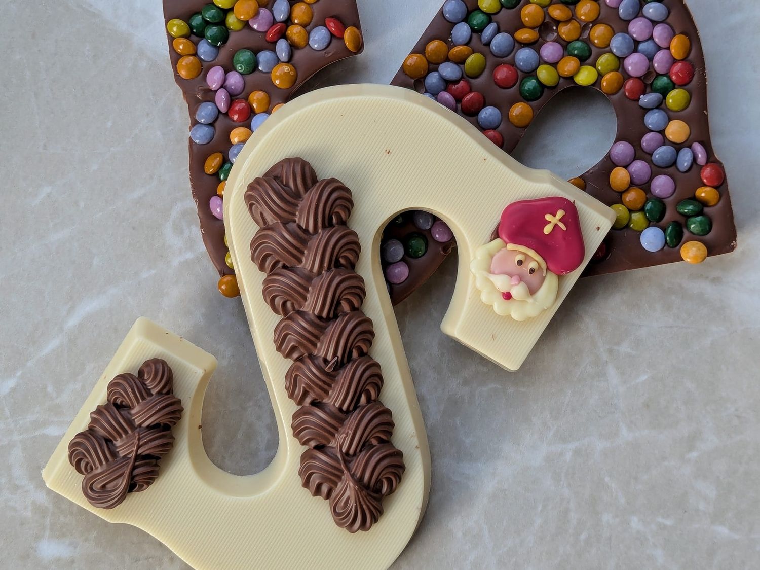 Chocoladeletter luxe melk / wit / puur