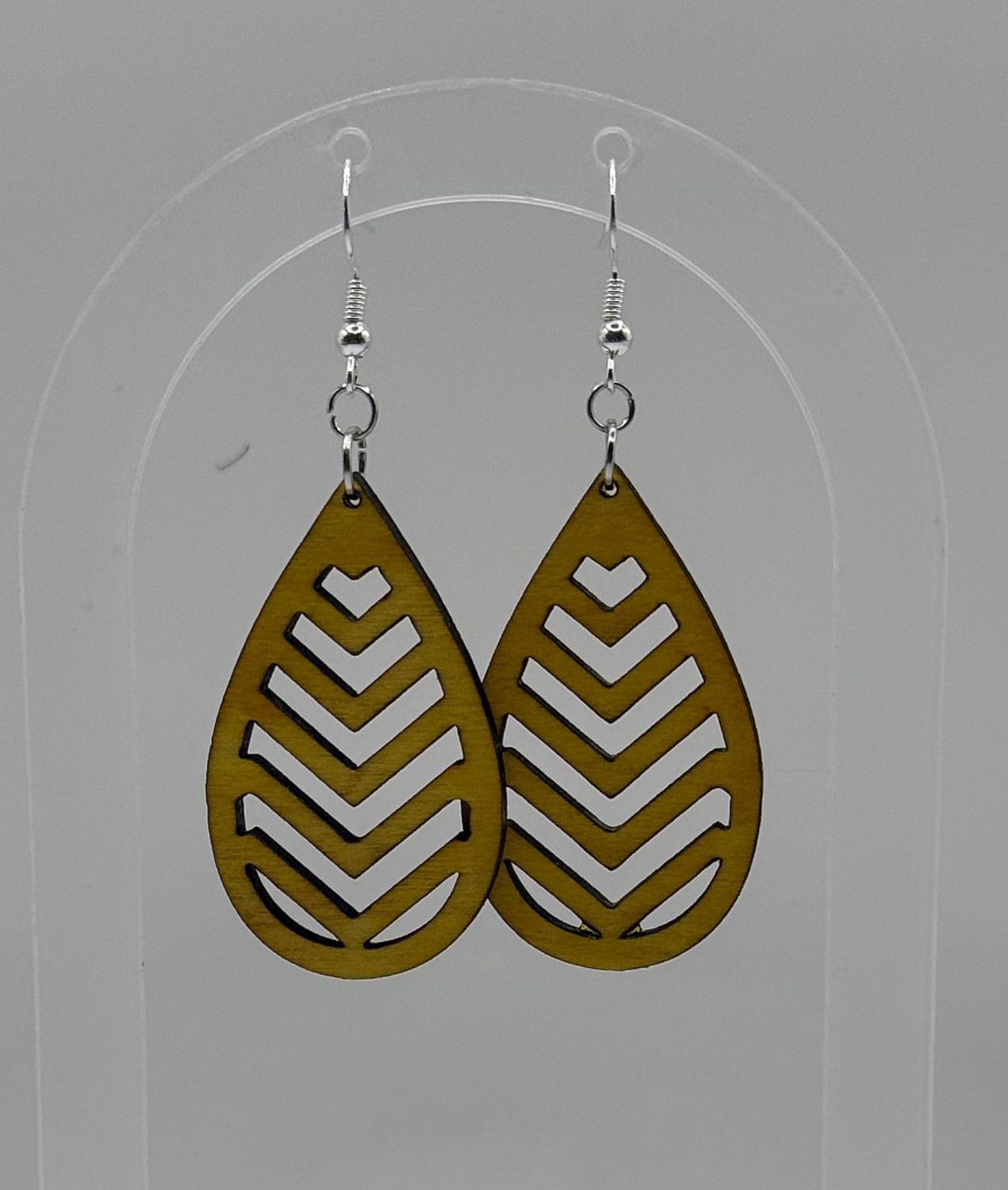 Teardrop Yellow Wainscotting