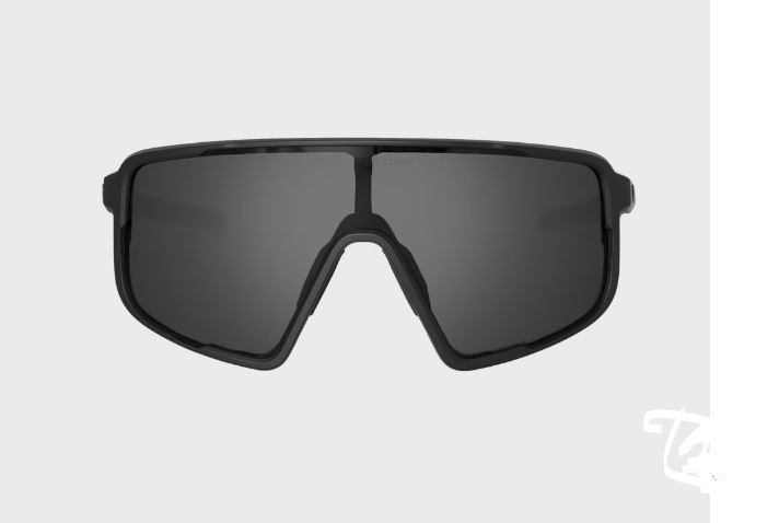 Memento Polarized