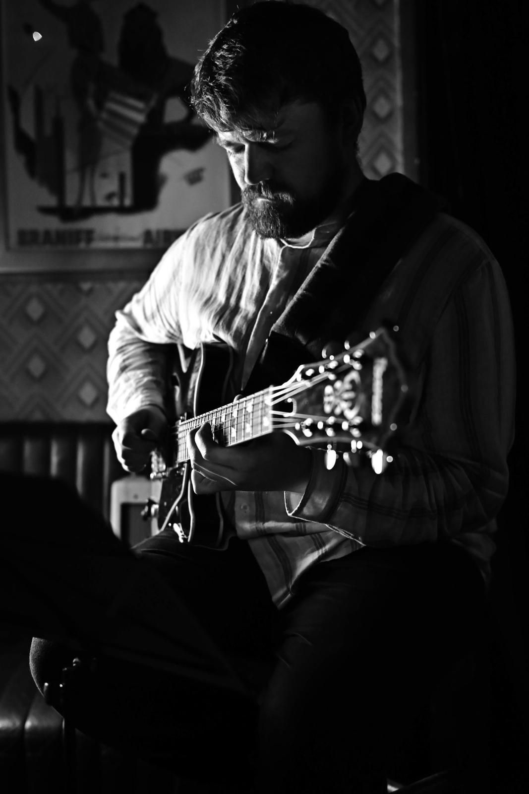 Jazz  trio with worldwide xmas delights eve