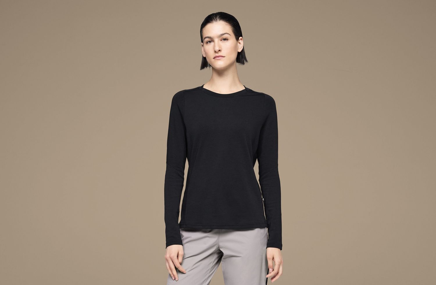 Women’s On Focus Long T Black