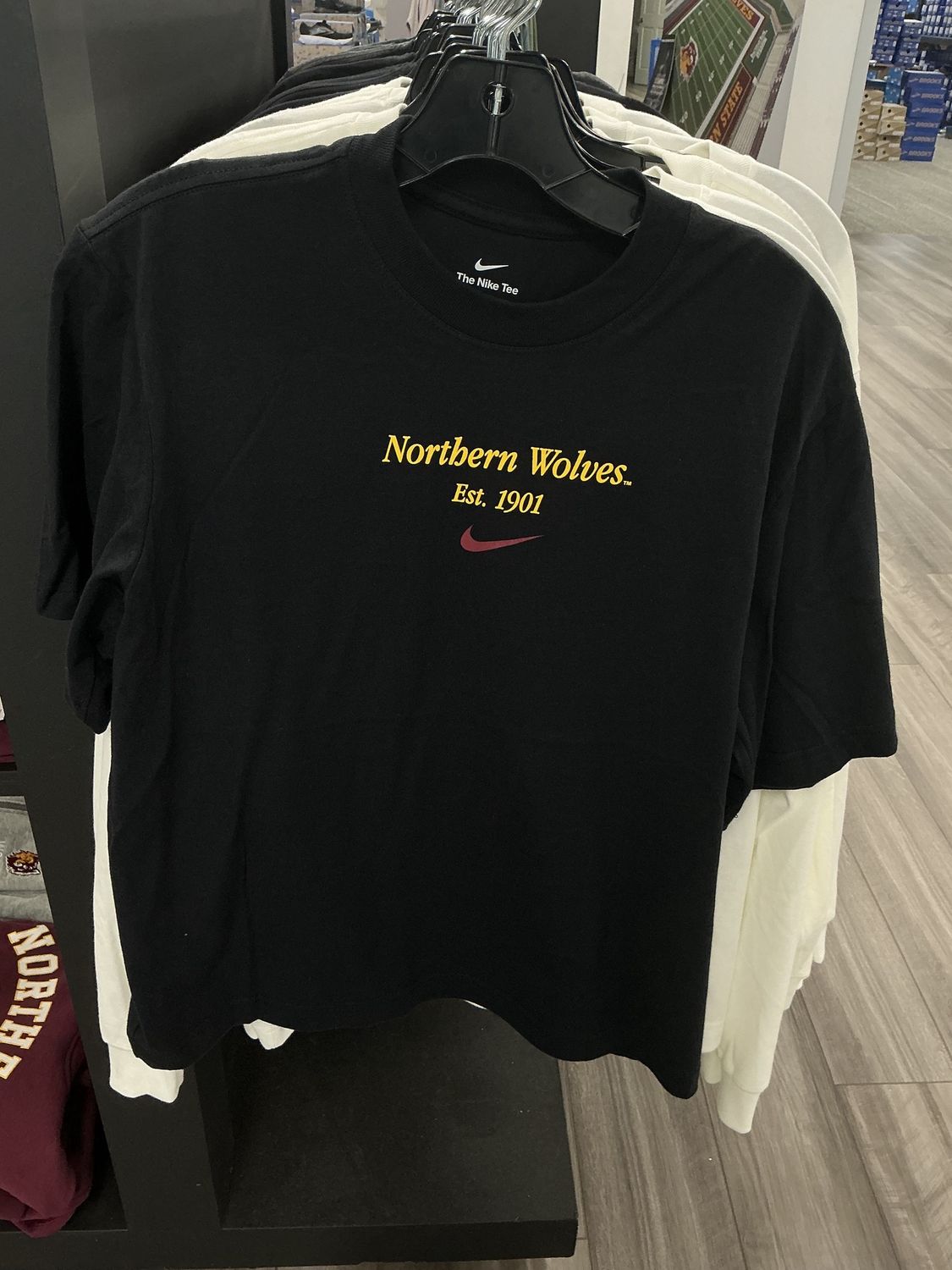 Women’s Northern Wolves 1901 Boxy Short Sleeve Black