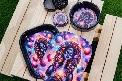 Custom Rolling Tray Set With Magnetic Lid Includes Glass Ashtray And Grinder