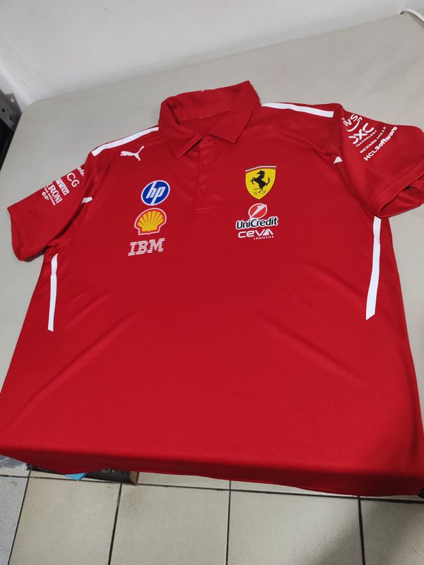 Polo Ferrari Réplica 2025