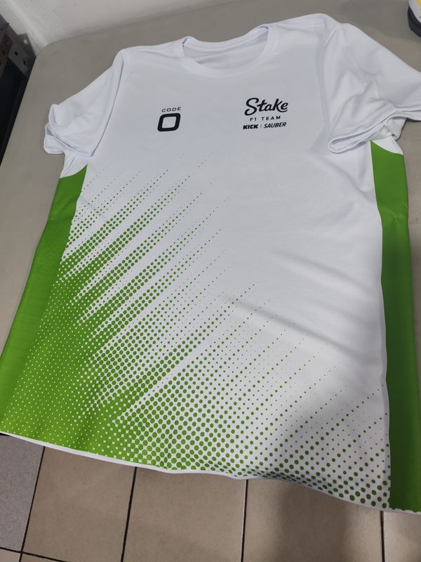 Playera Satake version blanca 2025