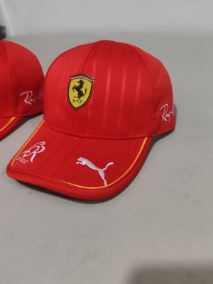 Gorra Ferrari Hypercar Réplica 2025