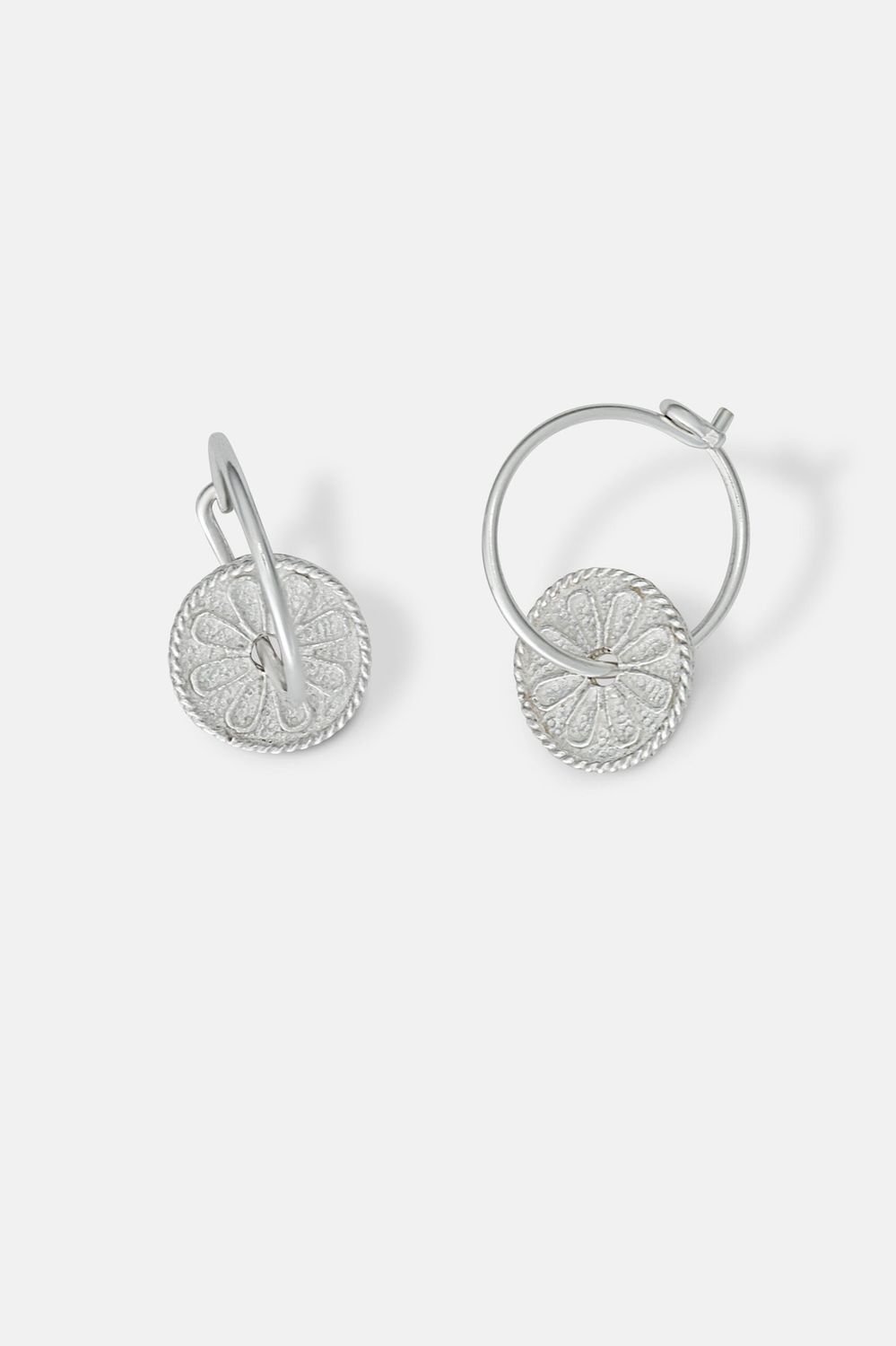 Silver Daisy Earrings - 2618