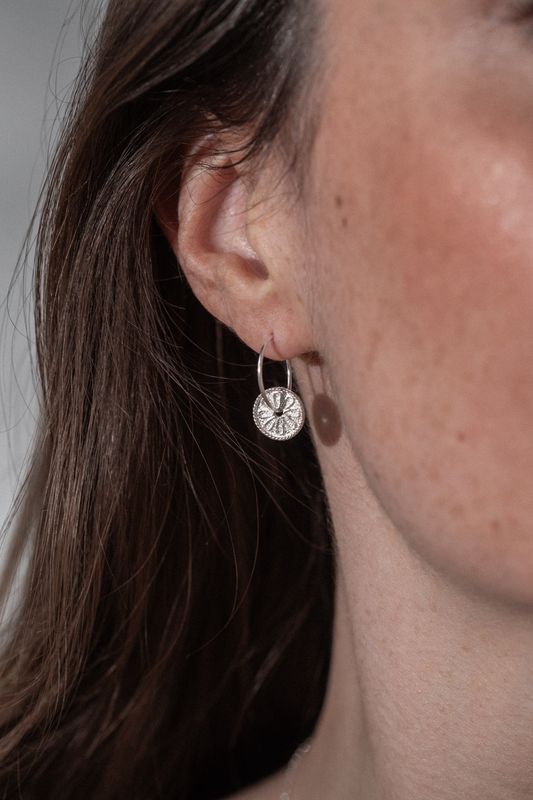 Silver Daisy Earrings - 2618