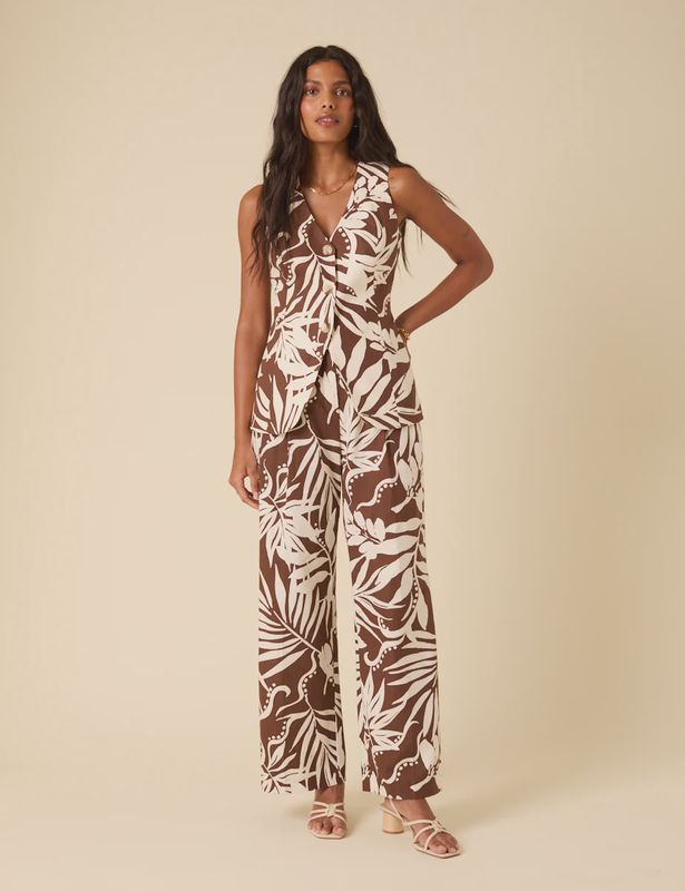 Leo Longline Waistcoat