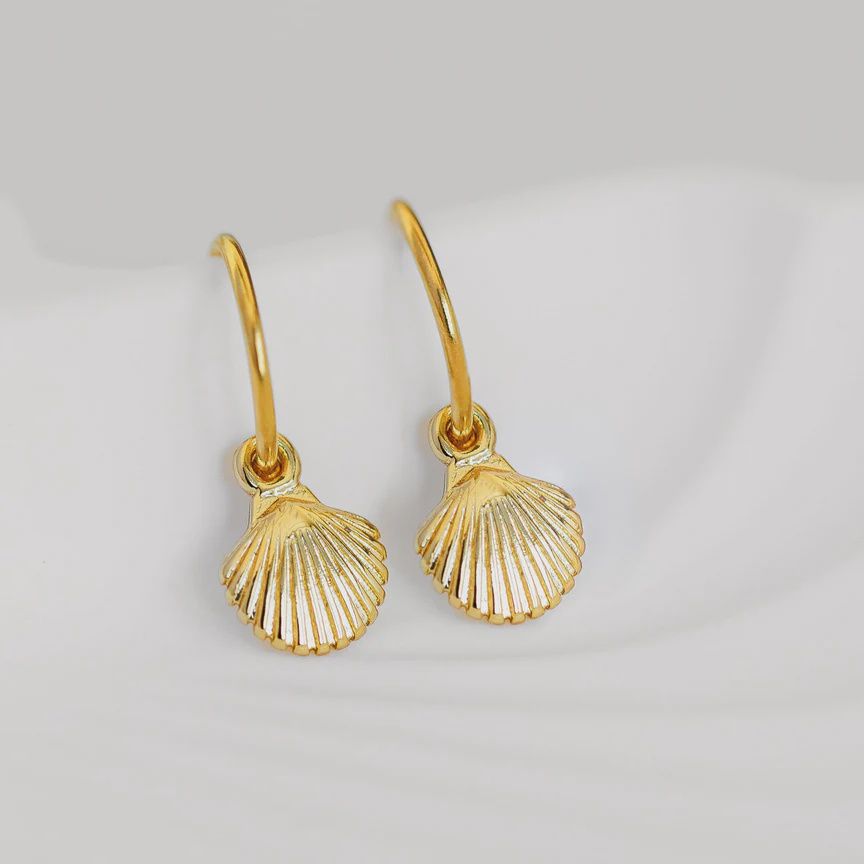 Gold Scallop Hoop Studs - 2701