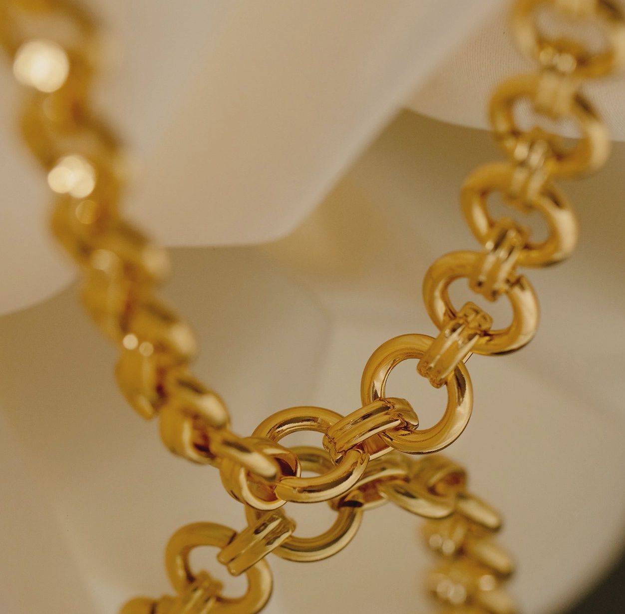 Round Link Chain Necklace