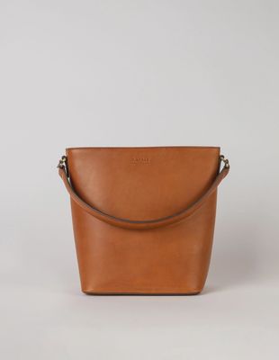 Bobbi Maxi Bucket Bag