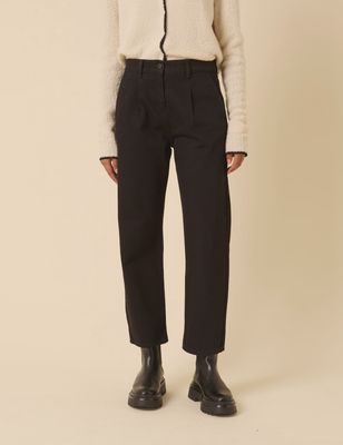 Pleat Straight Leg Jeans