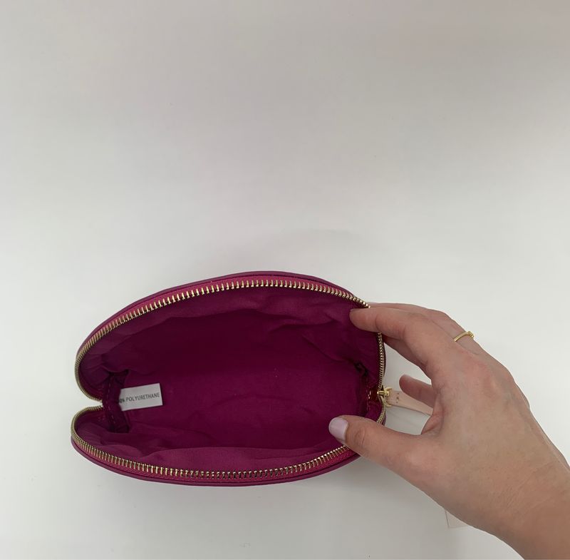 vegan leather everything bag by tina wells