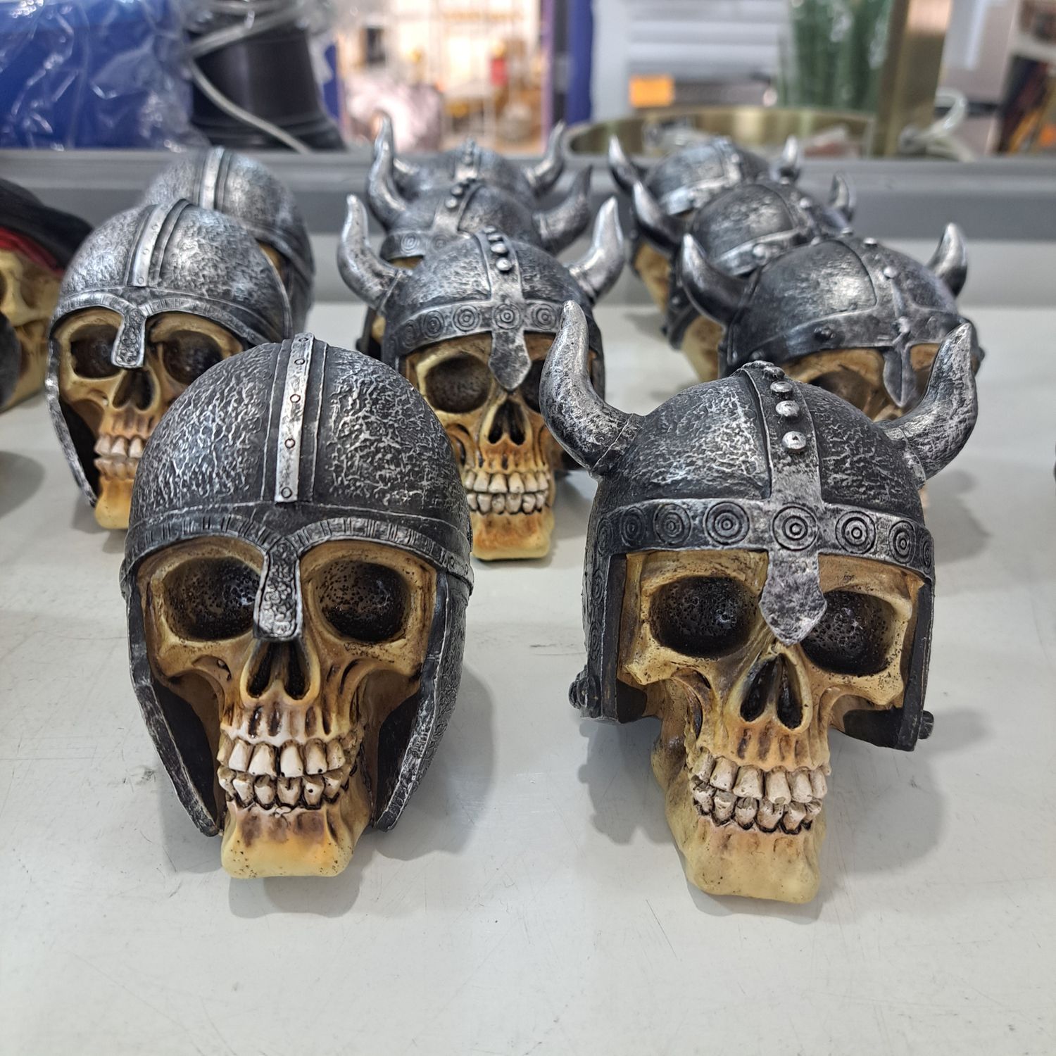 Hat skull