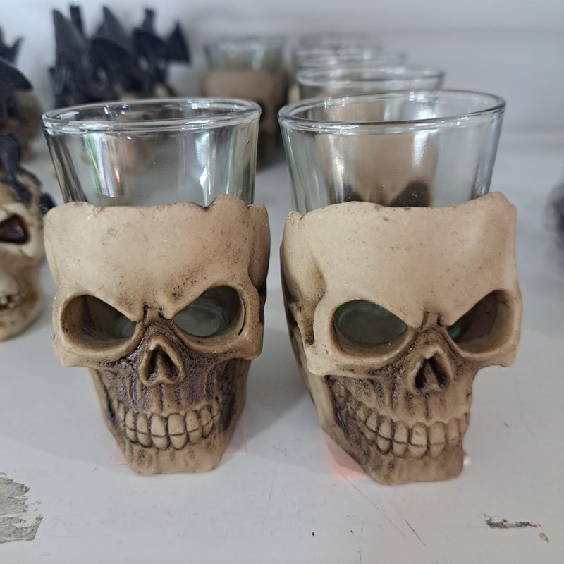 skull shot glasses