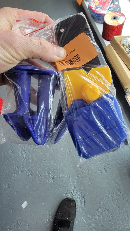 Silicone caulking tool