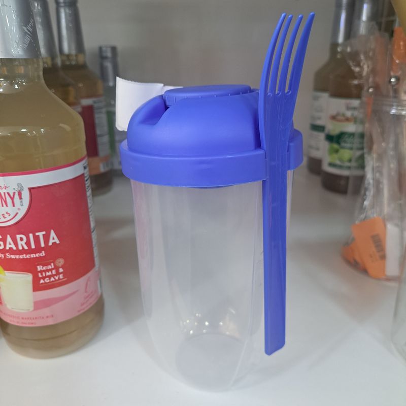 salad to go container