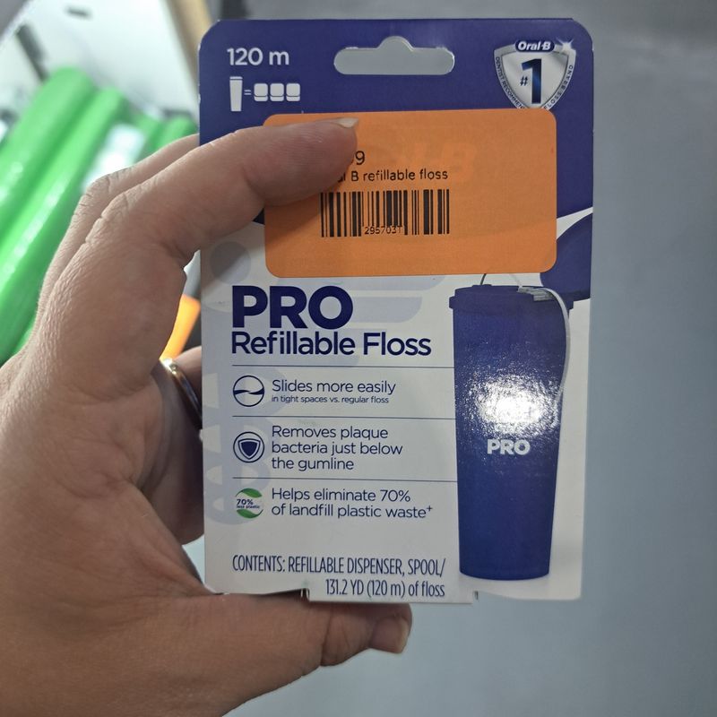 Oral B refillable floss