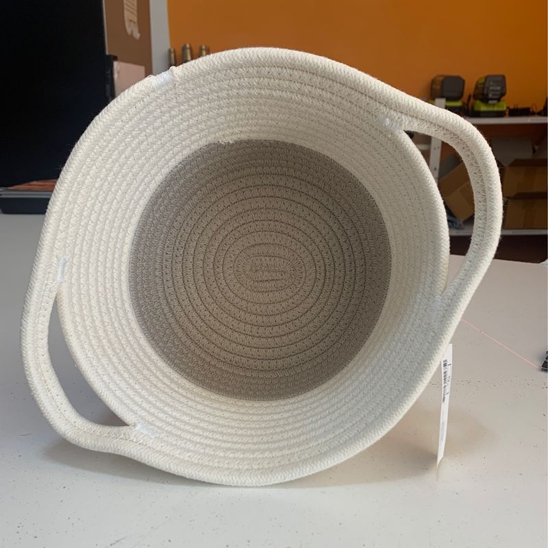 Cream rope basket