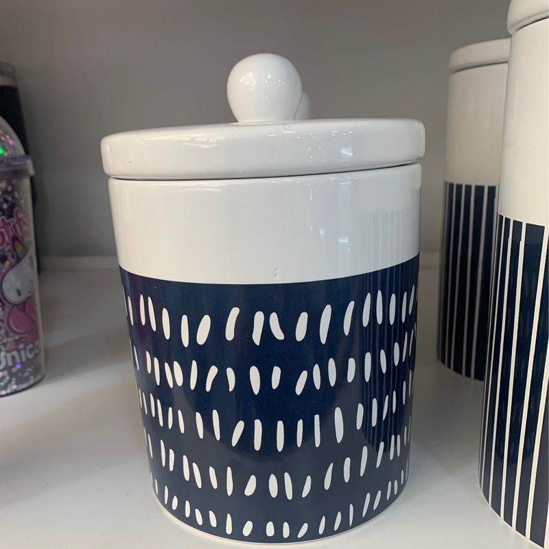 Pd home &amp; garden medium canister