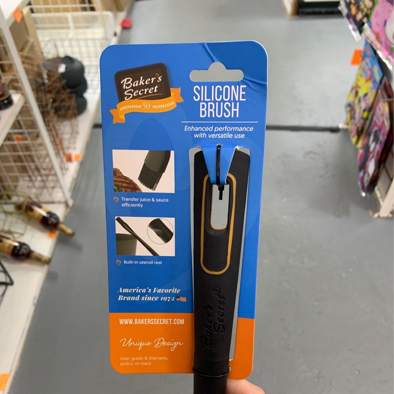 Baker's secret silicone brush
