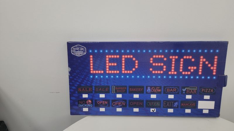 LED "OPEN/CLOSED" Switchable Lighted Sign