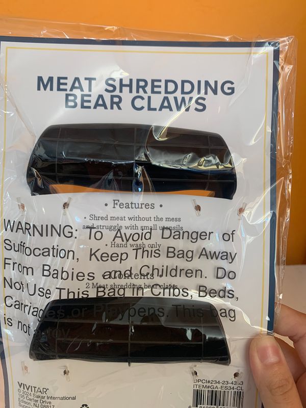 Meat shredding bear claw