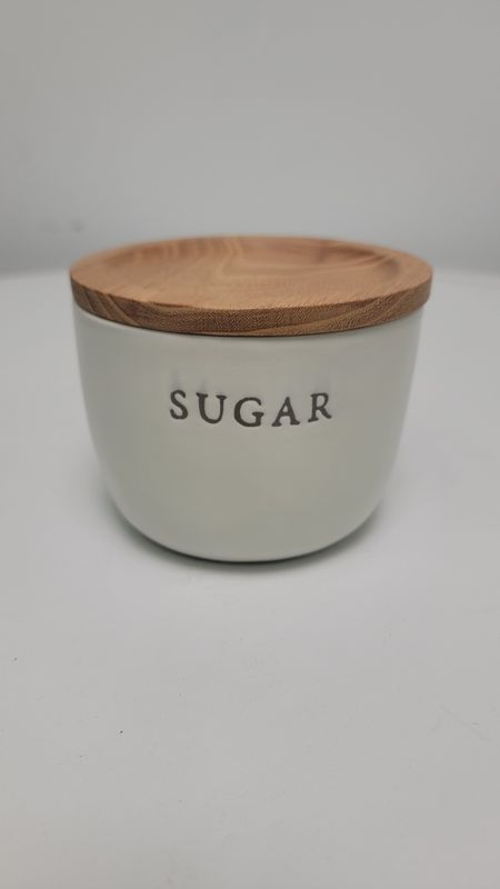 Sugar cellar