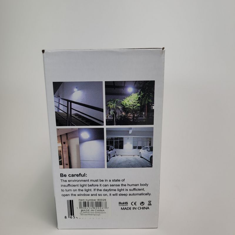 Split solar wall lamp