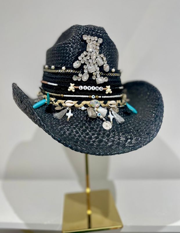 Living Cow Girl Hat