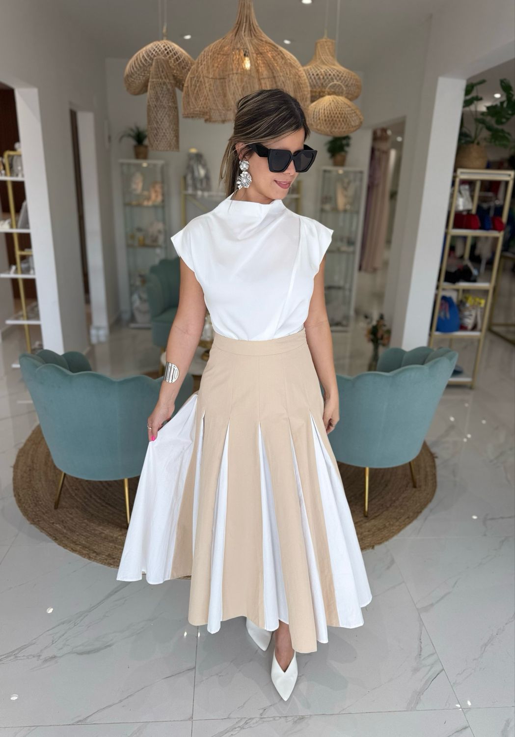 Cream &amp; White Pleated Skirt