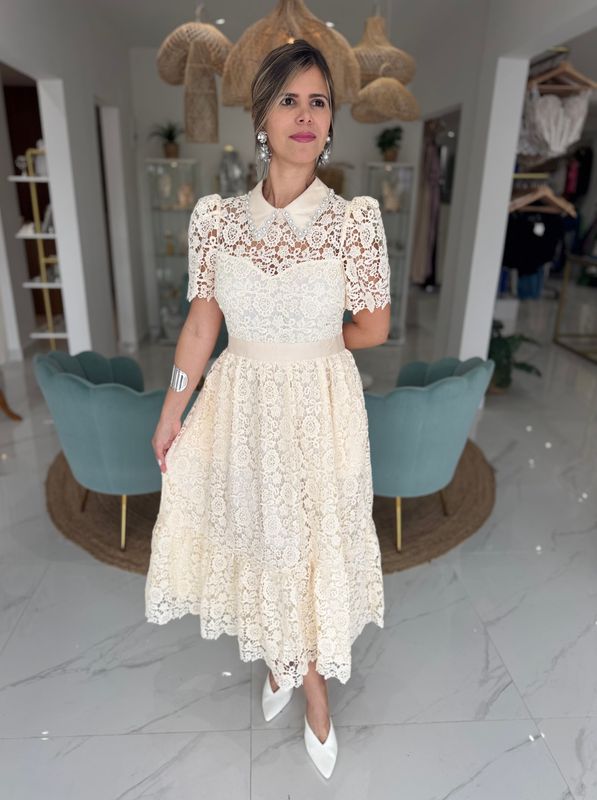 Antique Ivory Lace Chic Dress