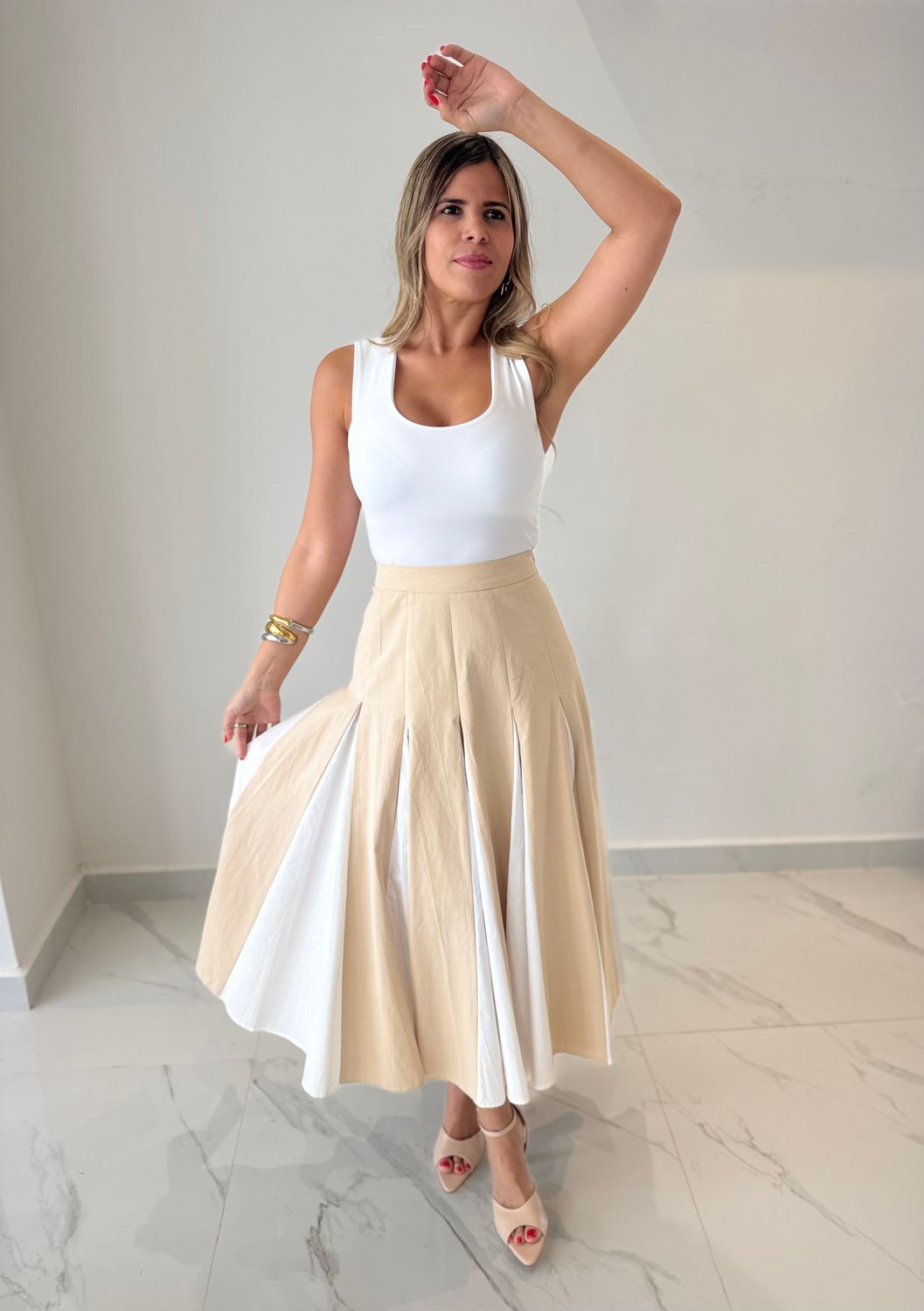 Cream &amp; White Pleated Skirt