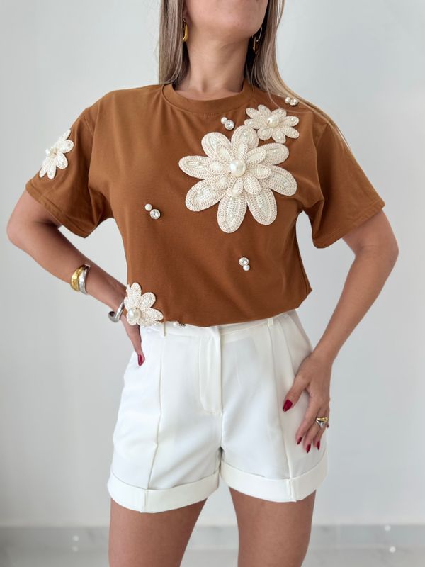 White Short Pants