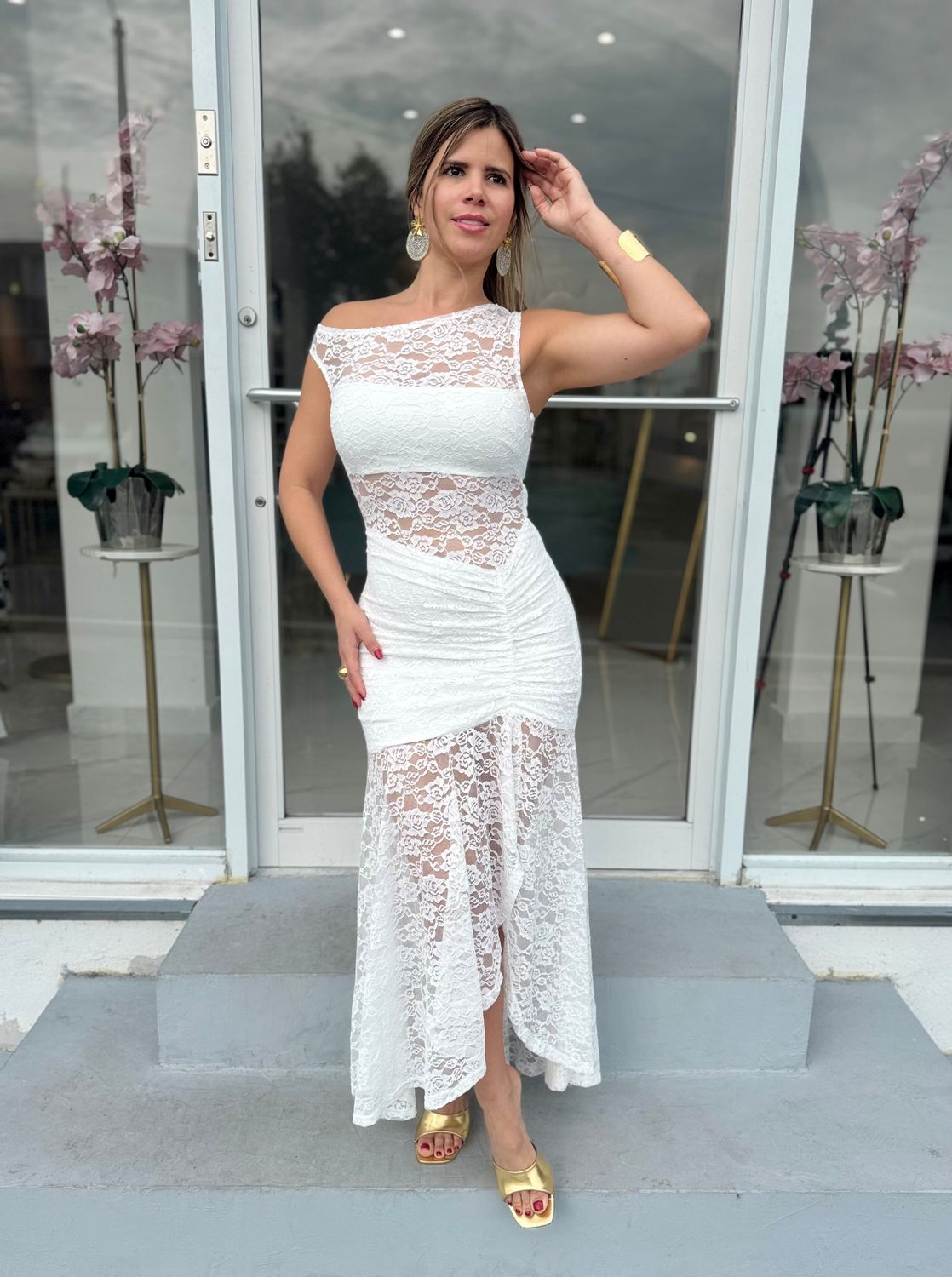 White Lace Chic Dress