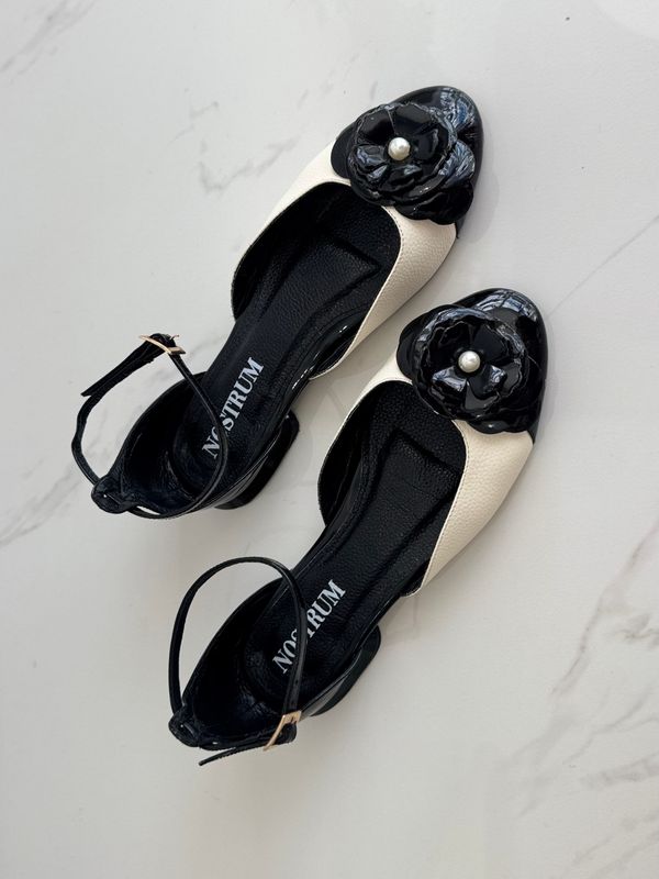 Black &amp; White Classy Ballerinas 100% Leather