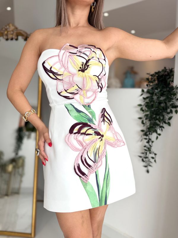 White Strapless Embroidery Flowers Dress