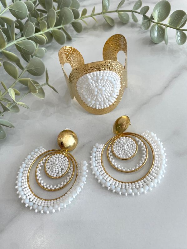 White &amp; Gold Earrings Set