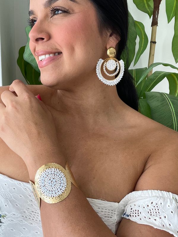 White &amp; Gold Earrings Set