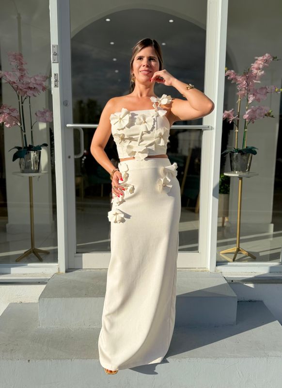Avena Elegant Flowers Skirt Set